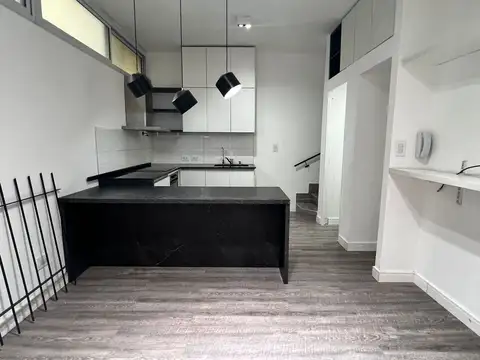 Alquiler depto duplex 2 amb zona ftad de medicina