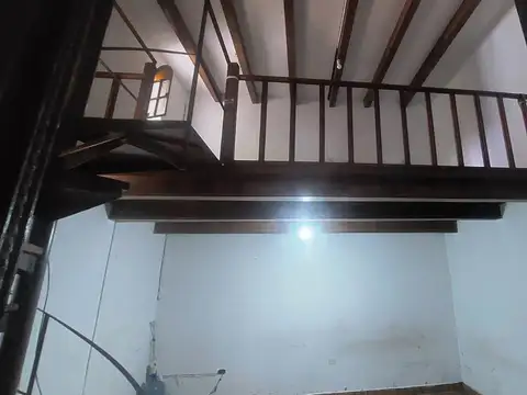 Galpon en Venta en Mataderos, USD 175.000
