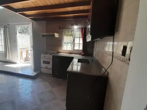 CASA  EN VENTA 3 AMBIENTES -EN VILLA TESEI