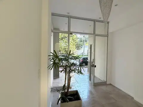 2 AMBIENTES PLENO CENTRO DE CASEROS