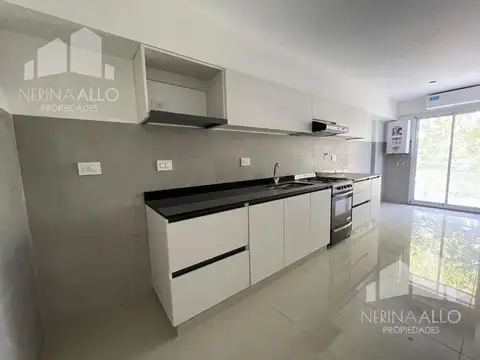 Departamento Tres Ambientes en Venta en Versalles