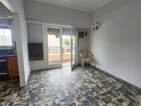 Depto Tipo Casa 4 ambientes con 1 baño