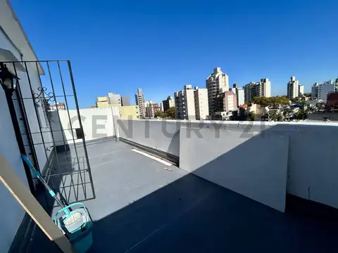 Del Valle Iberlucea 2900, Piso 5