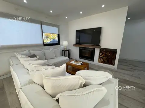 Casa 4 ambientes con 2 baños