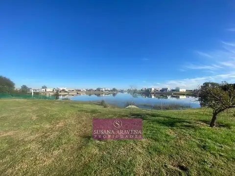 Lote en Venta a la Laguna, Barrio San Sebastian, Pilar