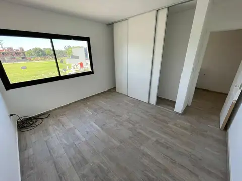 Depto Tipo Casa 4 ambientes con 2 baños