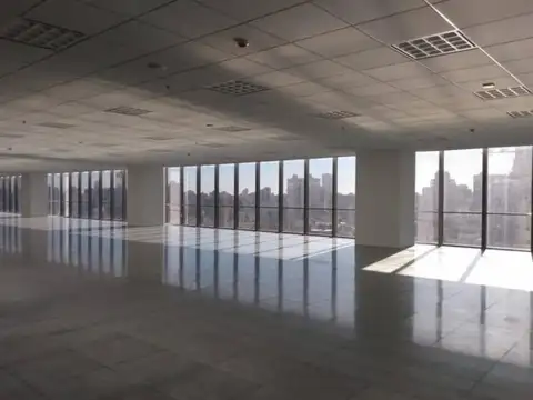 Oficina en Alquiler con 10 cocheras