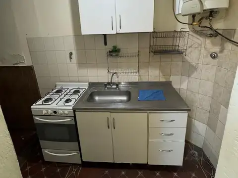 Depto Tipo Casa 2 ambientes con 1 baño