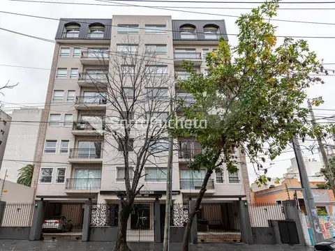 Departamento 3 ambientes al frente con cochera