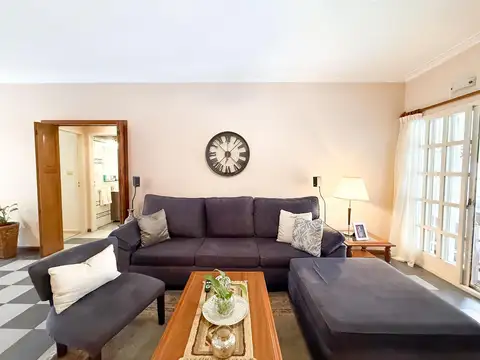 Casa 5 ambientes con 3 baños