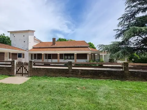 Venta Lote 8.800 m² con Casa y Galpón sobre Colectora Ezeiza • Vicente Casares (Cañuelas)