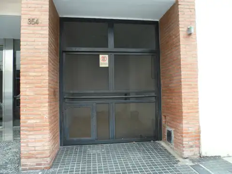 Cochera única, individual, en alquiler en Almagro