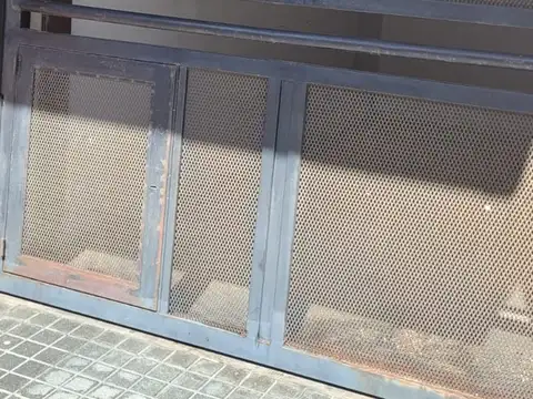 Cochera única, individual, en alquiler en Almagro