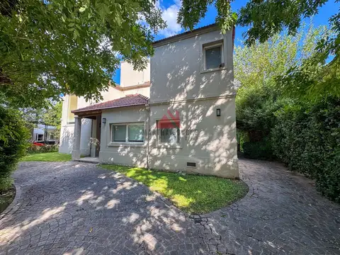 Casa en Venta con 1 cochera