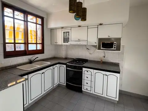 VENTA SEMIPISO 3 AMB COCHERA OPORTUNIDAD PERMUTA