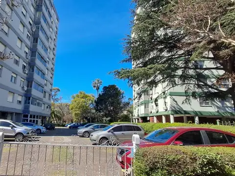 REMODELADO Departamento 4 ambientes c/guardacoche en venta en Villa Martelli