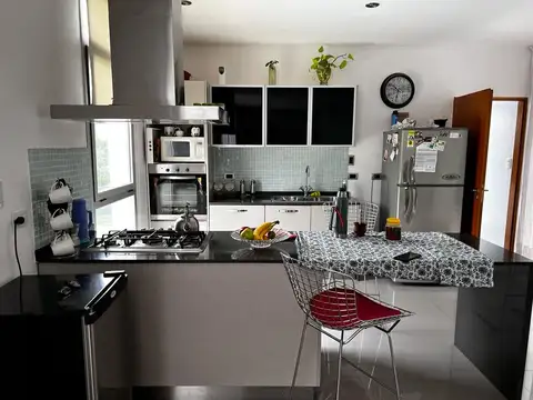 Casa en Venta en Manuel B Gonnet, USD 395.000