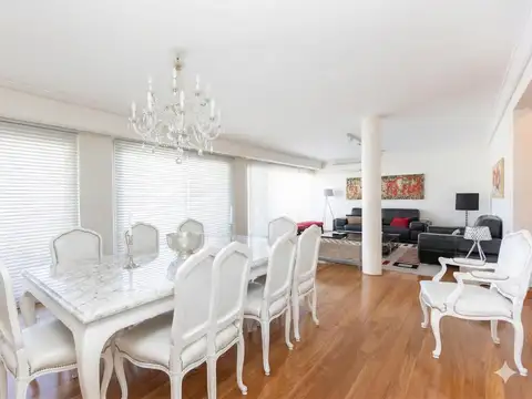 Departamento en Venta de 4 dormitorios