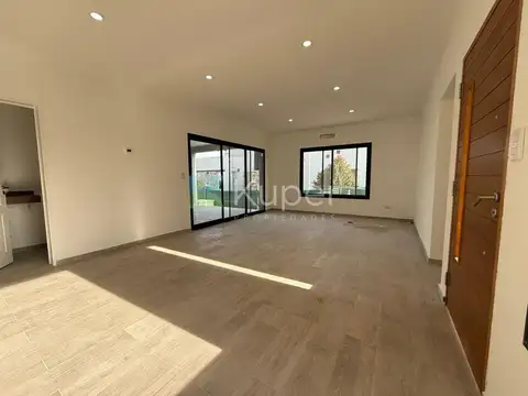 Casa  en Venta en Santa Elisa, Pilar del Este, Pilar