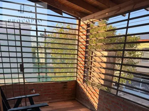 Depto Tipo Casa en Alquiler de 4 ambientes