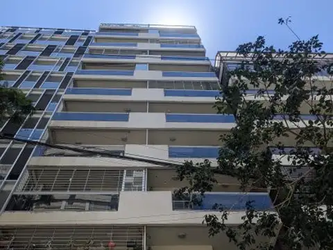Moderno Departamento de 2 Dorm. con Cochera en Zona Rio. Rindaldi.