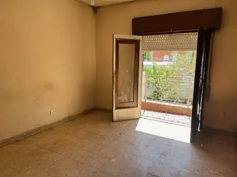 Depto Tipo Casa en Venta al Este
