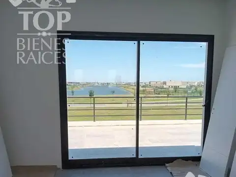 Casa  en Venta en Puertos, Escobar, G.B.A. Zona Norte