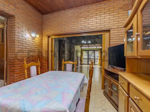 68 entre 5 y 6. CASA DE 2 DORMITORIOS EN VENTA.