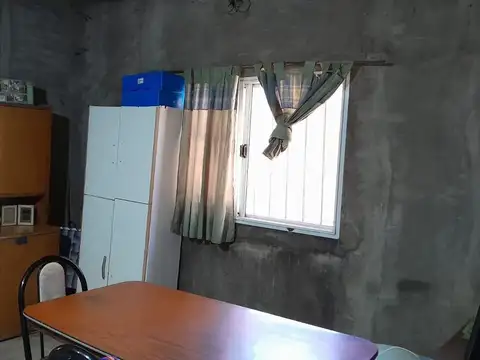 Casa 5 ambientes con 1 baño