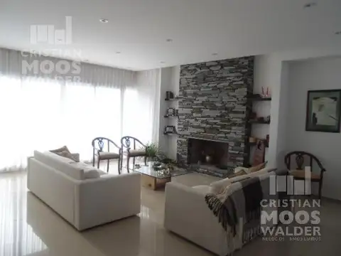 Casa en Venta de 4 dormitorios