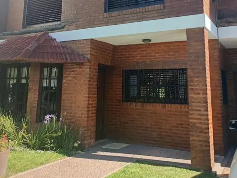 CASA EN VENTA EN MORENO cerca del Acceso Oeste