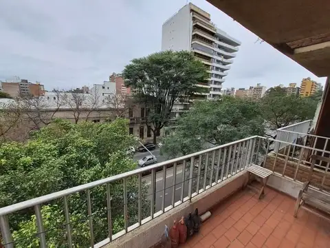 PELLEGRINI 652 , Piso 4