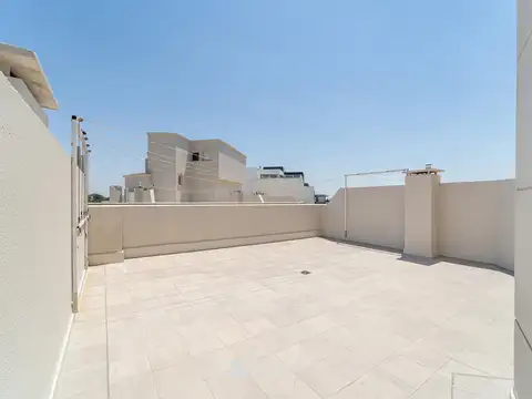 Departamento 4 ambientes con 3 baños