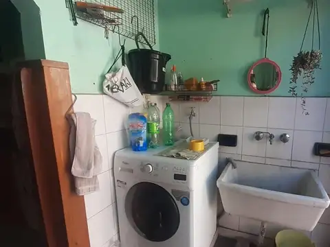 OPORTUNIDAD BAJO EL PRECIO. Casa de 4 ambientes en pleno Barrio Marina