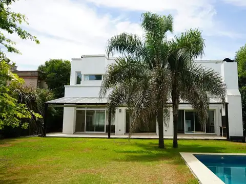 Casa venta barrio Cerrado La Horqueta San Isidro