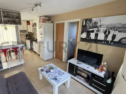 Luis María Campos 1400, Piso 2