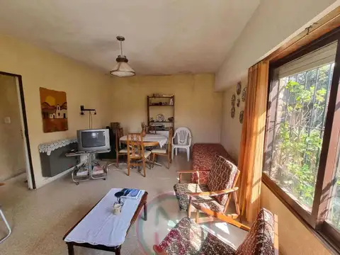 Chalet en venta de 4 dormitorios en Zona Sur