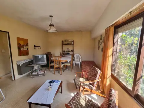 Chalet en venta de 4 dormitorios en Zona Sur