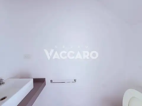 Casa en Alquiler con 1 cochera
