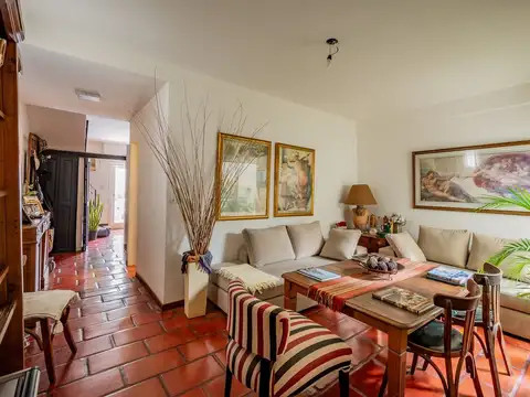 VENTA SEMIPISO Triplex 5 Ambientes, terraza propia