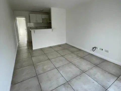 J F Uriburu 200, Piso 2