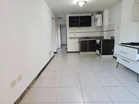 Alquiler departamento 2 amb balcon zona tribunales