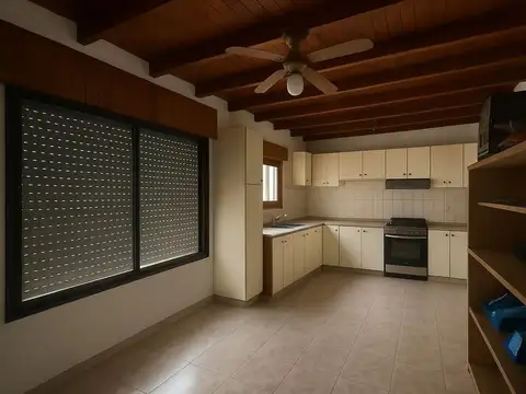 Casa 5 ambientes con 3 baños