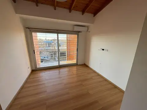 Departamento en Alquiler en Campana, $ 850.000