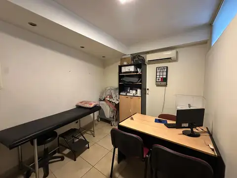 Local en Alquiler en Barrio Matheu, USD 4.500