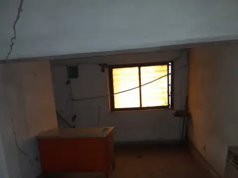 Galpon en Venta 40  mts Fondo