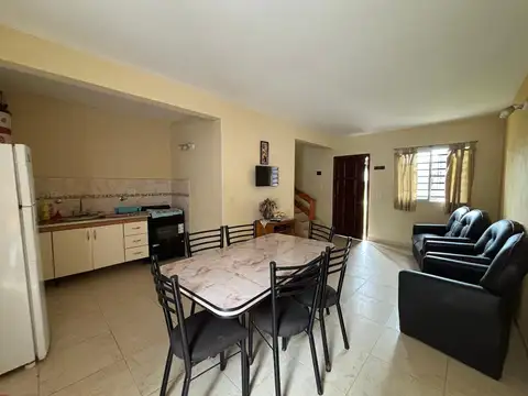 Casa 3 ambientes con 1 baño