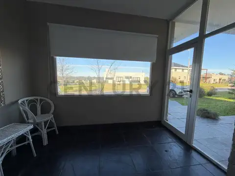 Las Focas 635 100, Piso 0