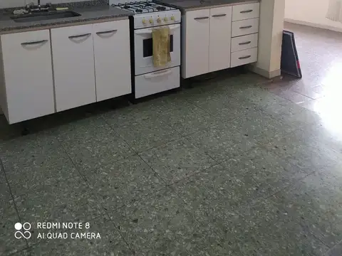 Departamento en alquiler con cochera