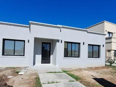Casa en Venta en Pilar Del Este - Santa Elisa, USD 180.000
